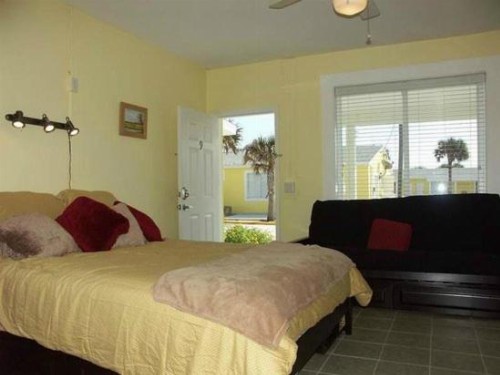 Flagler Beach Motel and Vacation Rentals - image 14