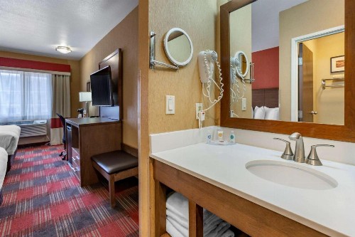 Comfort Inn Lucky Lane - image 15