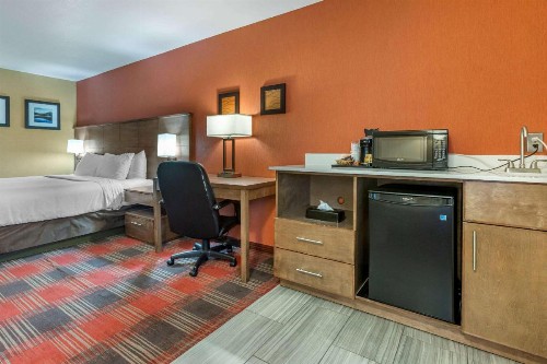 Comfort Inn Lucky Lane - image 24