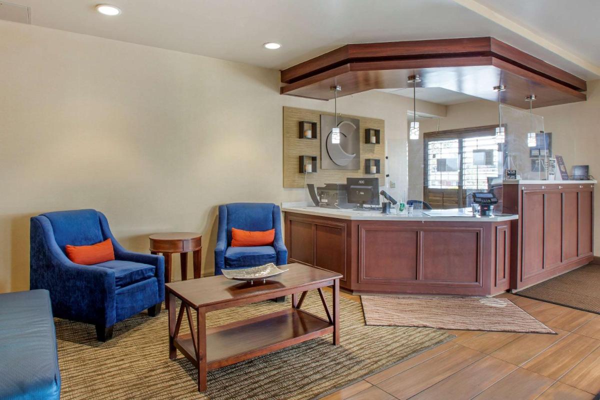 Comfort Inn Lucky Lane - image 3