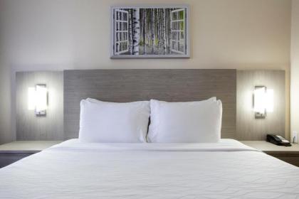 Hotel Aspen Flagstaff/ Grand Canyon InnSuites - image 9