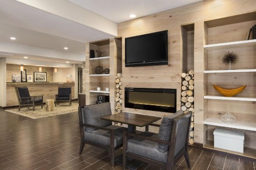 Country Inn & Suites by Radisson Flagstaff AZ - image 12