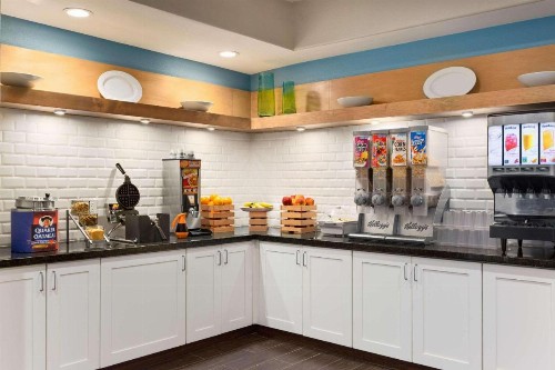 Country Inn & Suites by Radisson Flagstaff AZ - image 13