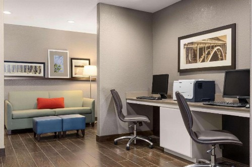 Country Inn & Suites by Radisson Flagstaff AZ - image 14
