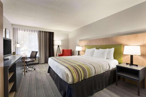 Country Inn & Suites by Radisson Flagstaff AZ - image 7