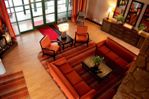 Hampton Inn & Suites Flagstaff - image 12
