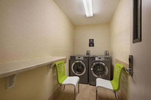 Hilton Garden Inn Flagstaff - image 50