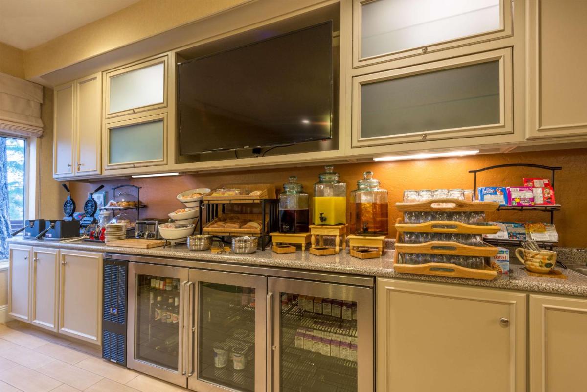 Hilton Garden Inn Flagstaff - image 6