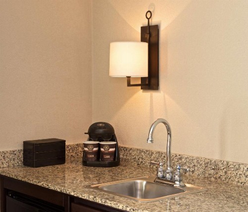 Embassy Suites by Hilton Flagstaff - image 21