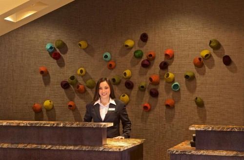 Embassy Suites by Hilton Flagstaff - image 4