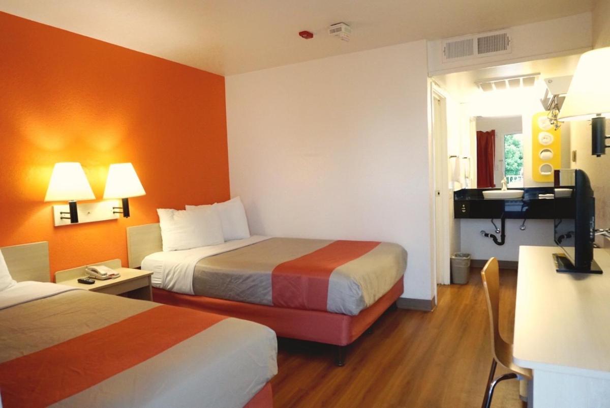 Motel 6-Flagstaff AZ - Butler - image 2