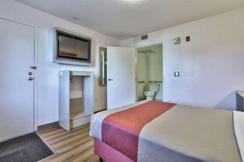 Motel 6-Flagstaff AZ - Butler - image 3