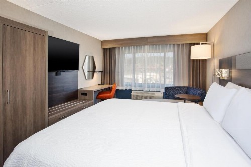 Holiday Inn Express Flagstaff an IHG Hotel - image 34