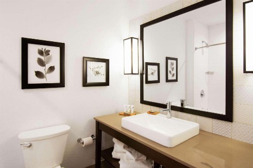Country Inn & Suites by Radisson Flagstaff Downtown AZ - image 10