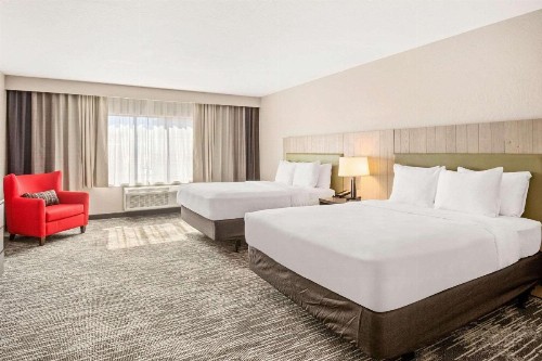 Country Inn & Suites by Radisson Flagstaff Downtown AZ - image 26