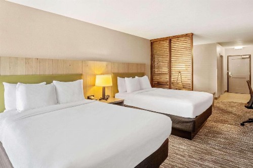 Country Inn & Suites by Radisson Flagstaff Downtown AZ - image 34