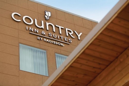 Country Inn & Suites by Radisson Flagstaff Downtown AZ - image 9