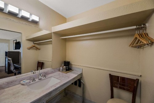 Rodeway Inn Flagstaff-Downtown - image 15