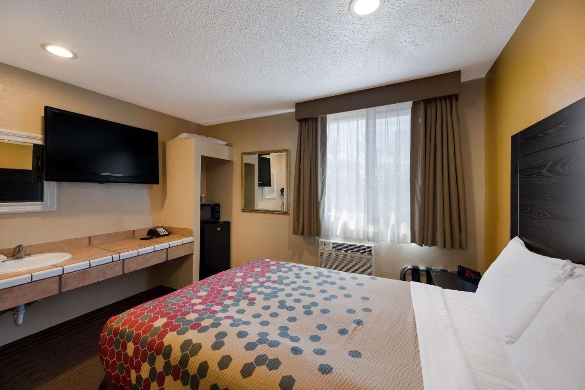 Rodeway Inn Flagstaff-Downtown - image 7