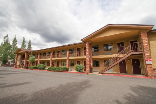 GreenTree Inn Flagstaff - image 14