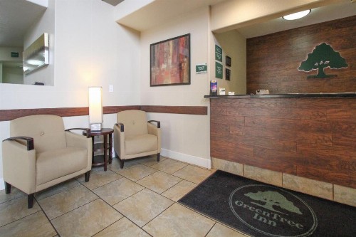 GreenTree Inn Flagstaff - image 20