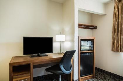 Super 8 by Wyndham Flagstaff - image 15
