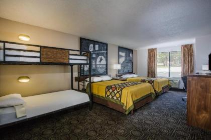 Super 8 by Wyndham Flagstaff - image 8