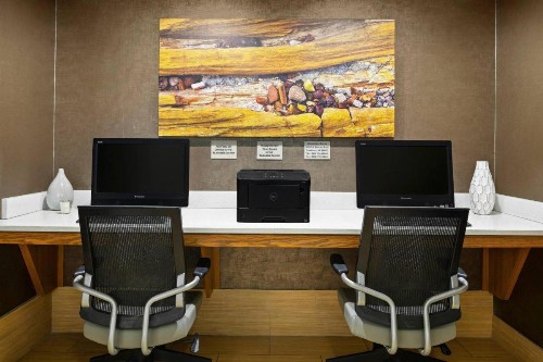 SpringHill Suites by Marriott Flagstaff - image 12