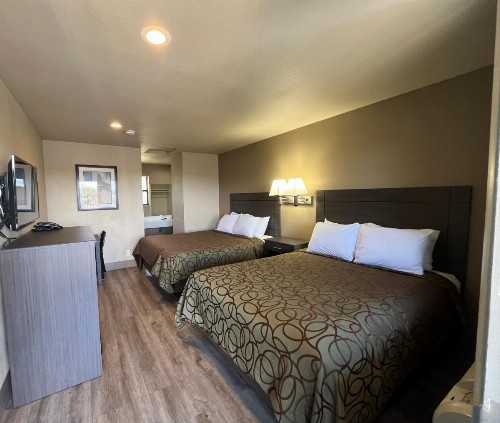 Mountain View Inn - image 3