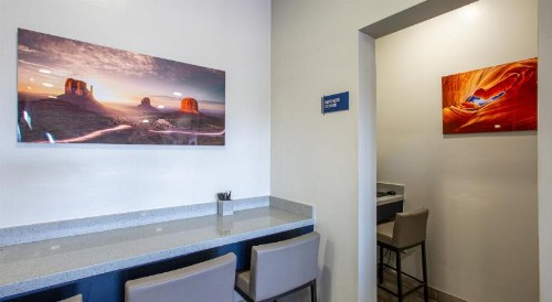 Hotel Elev8 Flagstaff I-40 Exit 198 Butler Ave - image 47