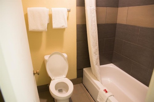 Ramada by Wyndham Flagstaff East - image 21