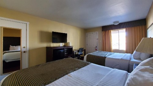 Ramada by Wyndham Flagstaff East - image 44