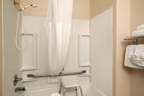 Days Inn & Suites by Wyndham East Flagstaff - image 12