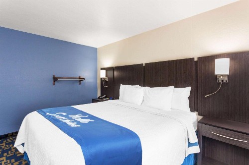 Days Inn & Suites by Wyndham East Flagstaff - image 35