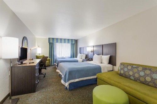 Days Inn & Suites by Wyndham East Flagstaff - image 39