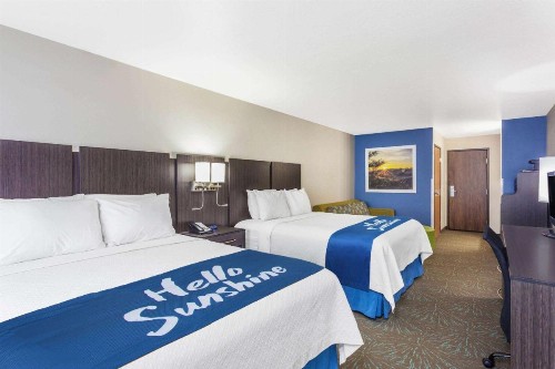 Days Inn & Suites by Wyndham East Flagstaff - image 40