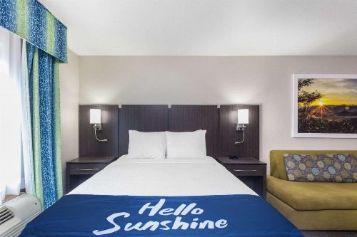 Days Inn & Suites by Wyndham East Flagstaff - image 42