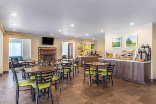Days Inn & Suites by Wyndham East Flagstaff - image 46