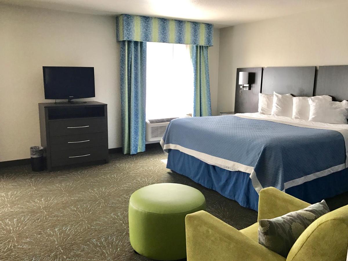 Days Inn & Suites by Wyndham East Flagstaff - image 7