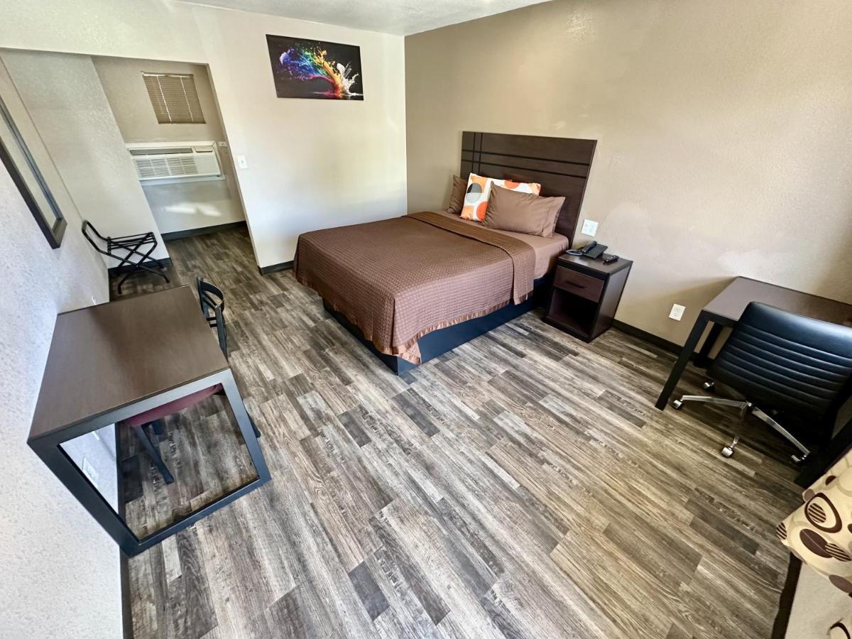 Budget Host Inn NAU / Downtown Flagstaff - image 3