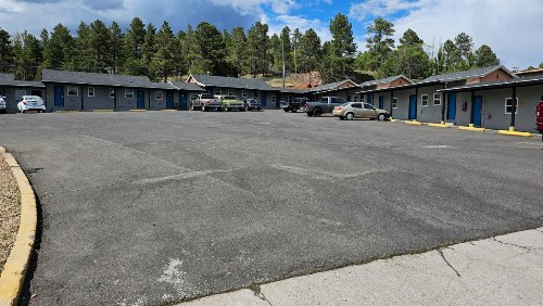 Travelers Inn - image 13