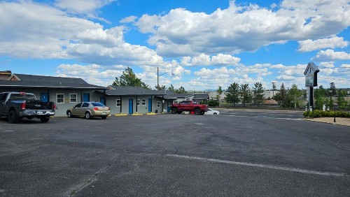 Travelers Inn - image 14