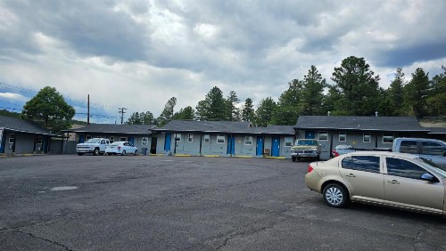 Travelers Inn - image 15
