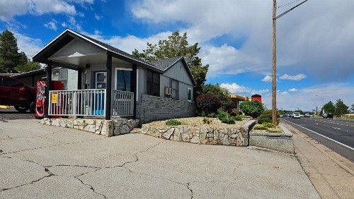 Travelers Inn - image 2