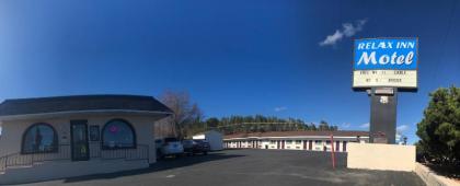 Relax Inn - image 12