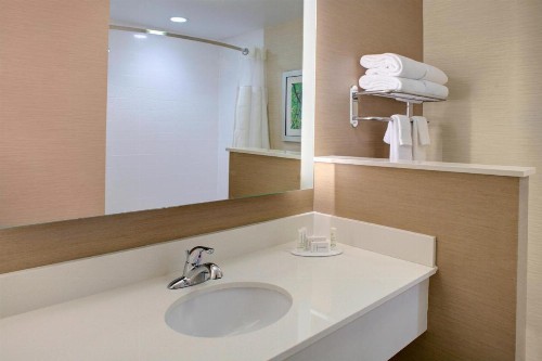Fairfield Inn & Suites by Marriott Flagstaff East - image 15