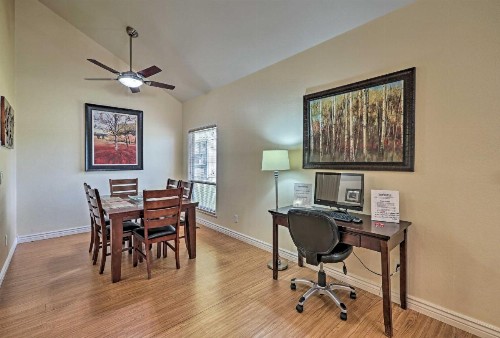 Flagstaff Townhome with Deck Easy Access Downtown! - image 7