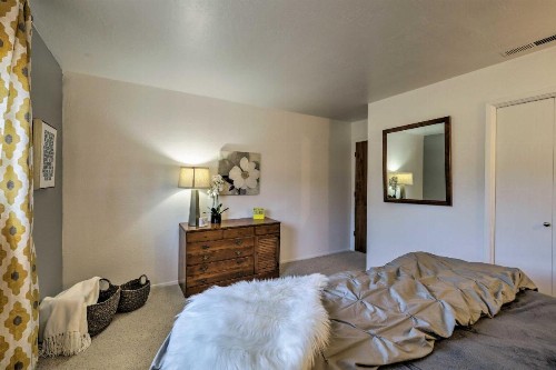 Country Club Home - 18 Miles to Arizona Snowbowl! - image 9