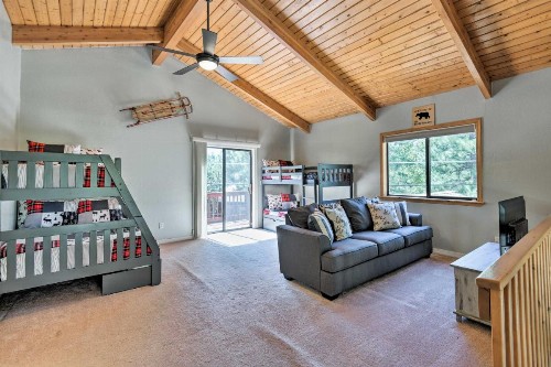 Modern Munds Park Home with Loft Deck and Fire Pit - image 10