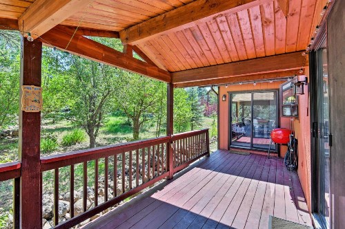 Modern Munds Park Home with Loft Deck and Fire Pit - image 9